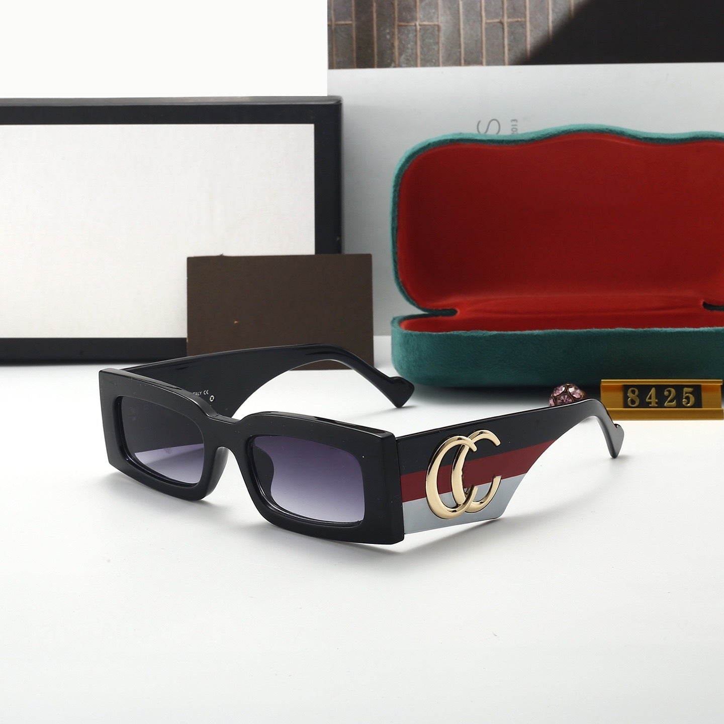 Tortoiseshell G Logo Women Sunglasses UV Protection